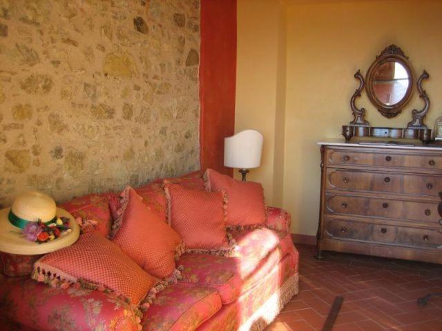 Agriturismo Casa Belvedere Bacchereto Luaran gambar